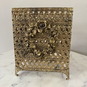 Vintage Hollywood Regency Gold Matson Filigree Tissue Box Holder Floral Wreath